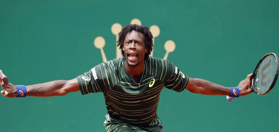 GOLPE FRANCÉS. Monfils le ganó por cuarta vez en 12 a Federer, que nunca ganó en Montecarlo.
FOTO DE REUTERS