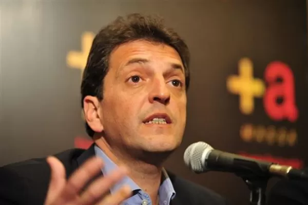 Massa objetó el papel que cumple Gils Carbó