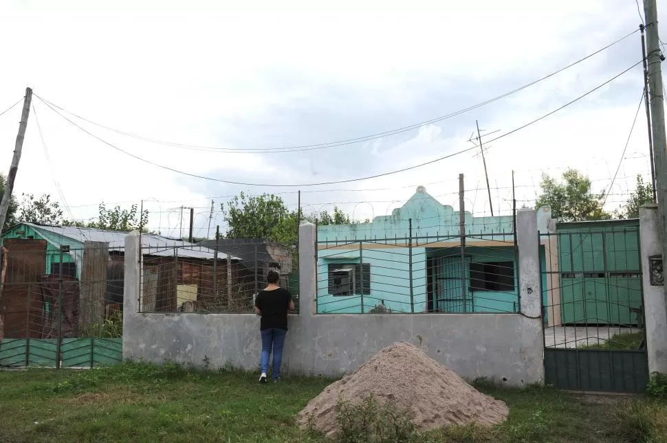 AQUÍ VIVÍA. La vivienda está ubicada en el barrio Elías Pérez Sur de Famaillá. la gaceta / foto de hector peralta (archivo)