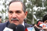 Alperovich duda sobre su candidatura al Senado de la Nación