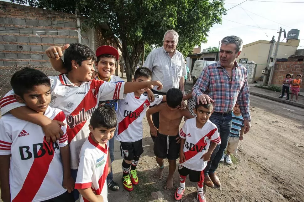 EN CAMPAÑA. El diputado Cano y el intendente Amaya transitan por horas decisivas para definir si llegan juntos a los comicios del 23 de agosto. fotos de : prensa ucr - la gaceta / inés quinteros orio (archivo)