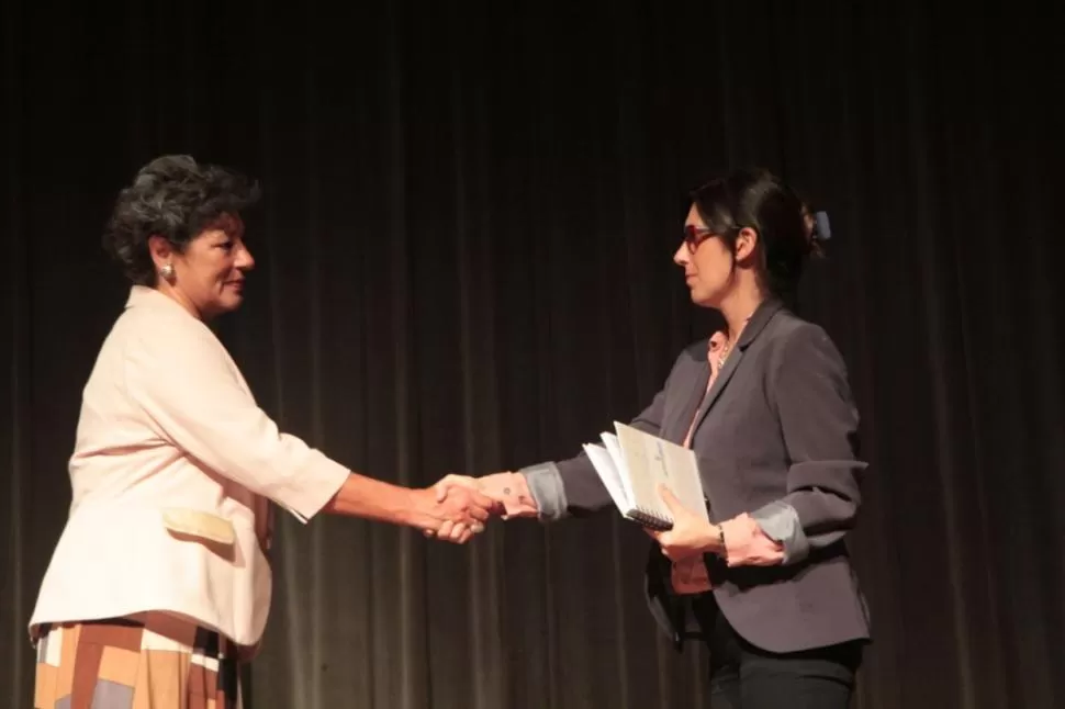CITA A CIEGAS. Gloria Berbuc y Soledad Valenzuela, a las 22, en el Virla. - FOTO DE FERNANDA CÓRDOBA.-