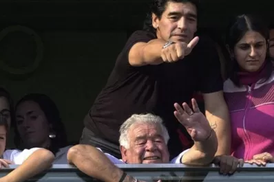 Los famosos lamentan la muerte de “Don Diego” Maradona