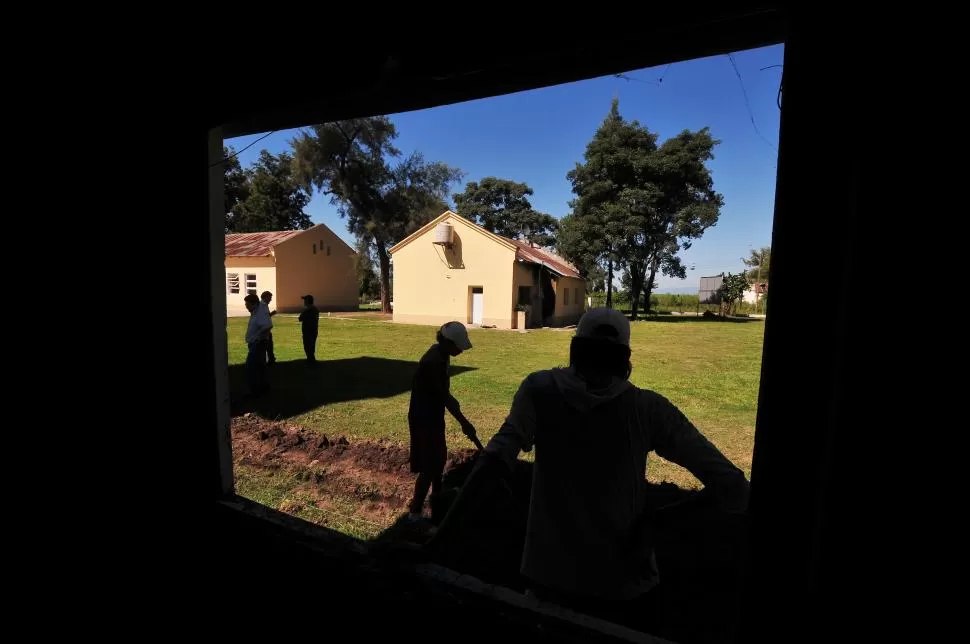 MANOS A LA OBRA. La Fazenda de la Esperanza, en Aguilares, ayudará a los adictos del sur tucumano. la gaceta / foto de OSVALDO RIPOLL (archivo)