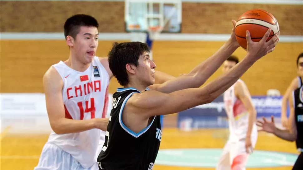 EVOLUCIÓN CONTINUA. Iván Gramajo estará desde fin de mes en Long Beach.
FOTO TOMADA DE fiba.com