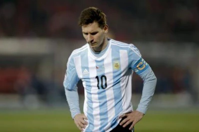 Juntan firmas para que Messi no juegue más en la Selección