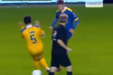 Palermo tiró un caño y Román paró el partido para aplaudirlo