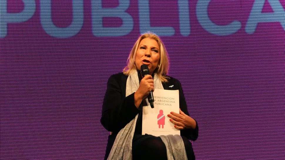 LANZAMIENTO. Un día después de ser dada de alta, Carrió oficializó su candidatura. DYN