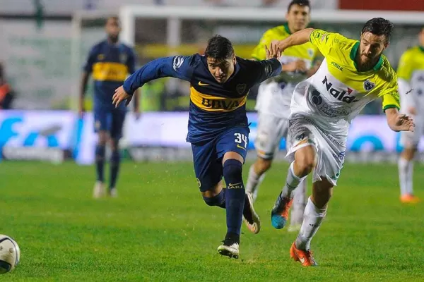 El tucumano Palacios le dio la victoria a Boca, que es el puntero
