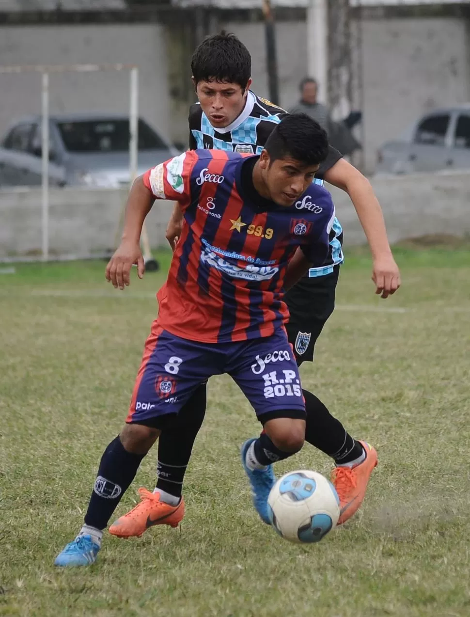 BOSTEZO. San Lorenzo y Marapa jugaron un partido para el olvido. la gaceta / foto de osvaldo ripoll