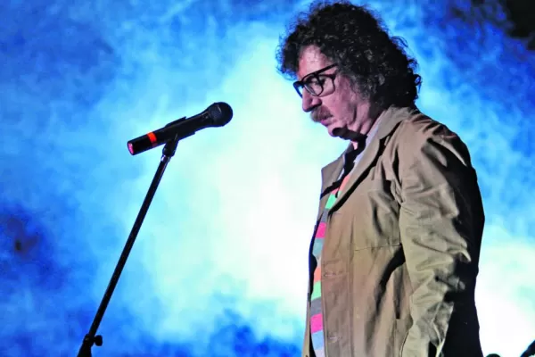 Internaron a Charly García y le harán chequeos médicos