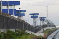 Sospechan que el Chapo Guzmán escapó con ayuda de los guardiacárceles