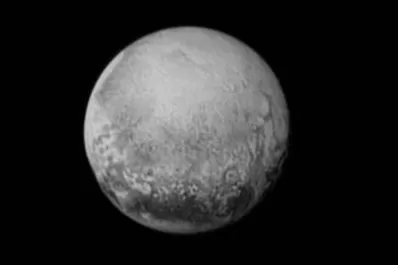 Las mejores imágenes de la llegada de la sonda New Horizons a Plutón
