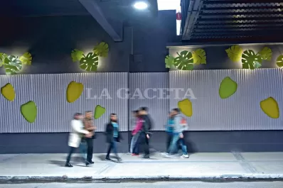 La yunga tucumana se instaló debajo del puente Central Córdoba