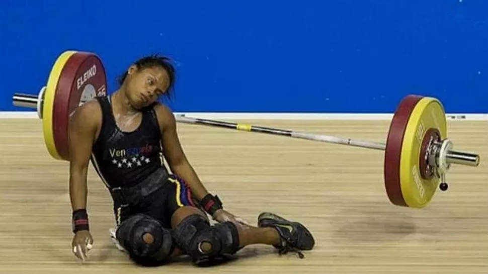 El dramático desmayo de una levantadora de pesas en los Juegos Panamericanos
