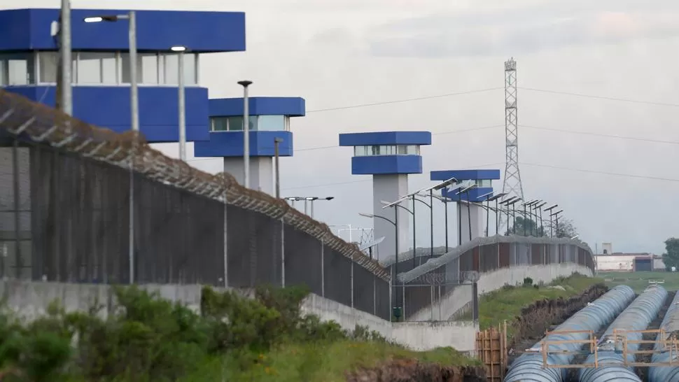 FISURAS. Algo falló en el penal de máxima seguridad de Altiplano, desde donde se fugó uno de los hombres más peligrosos. REUTERS