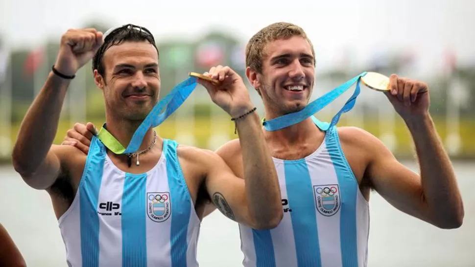 SUMAN METALES. Diego López y Alex Haak habían ganado ya el oro en doble par sin timonel.
FOTO DE TÉLAM