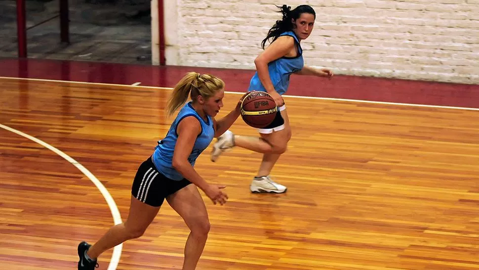CAPACIDAD ANOTADORA. Soledad Gutiérrez, de Alberdi, una de las citadas en el equipo femenino.
FOTO DE ARCHIVO