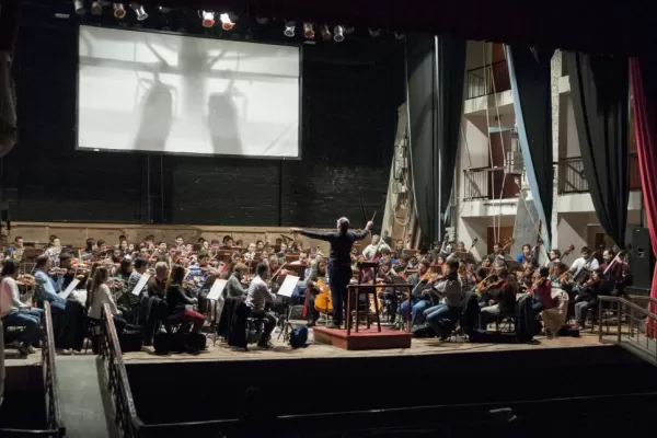 Mahler: la Juvenil de la UNT encara a un Titán