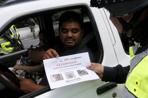 Más de 9.600 policías buscan al Chapo