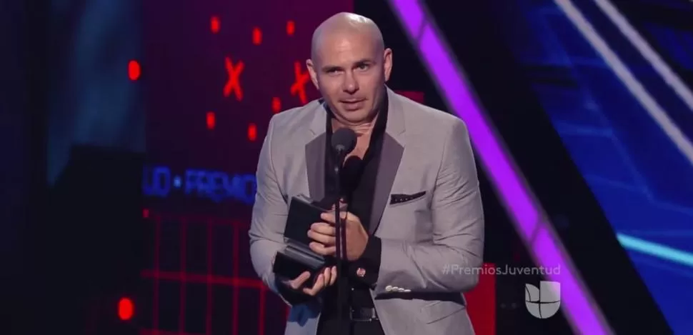 Pitbull advierte a Donald Trump que se cuide del Chapo Guzmán