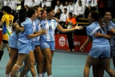 El handball femenino y Las Leonas roban la atención
