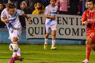 Quiso imitar la rabona de Calleri y...