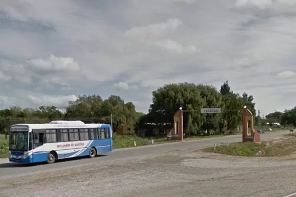 En Buenos Aires, Manzur firmó el convenio para las obras en el acceso a Trancas