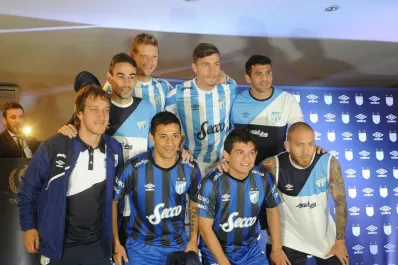 Atlético presentó su nueva camiseta