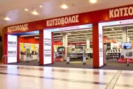 Los griegos salieron a gastar ante el temor por perder sus ahorros con el rescate