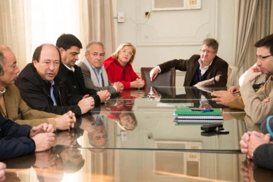 Sanz promete a devolver a las provincias la coparticipación