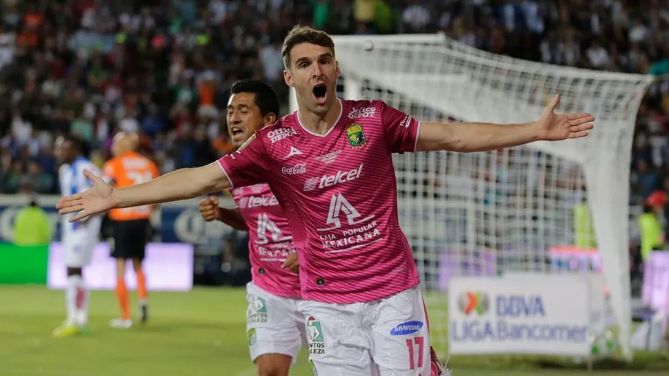 UNA FIJA. Mauro Boselli, que en 2013 se consagró campeón con León, jugará su tercera temporada en tierras mexicanas. ARCHIVO