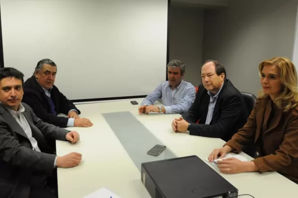 No tengo problemas de coherencia, llevo 12 años contra el kirchnerismo, dijo Sanz en alusión a Macri