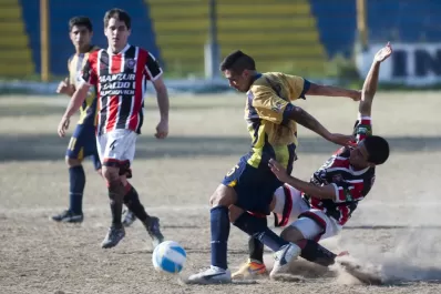 Unión Aconquija le impidió a Experimental llegar a la cima