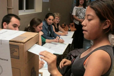 Una cautelar paraliza el voto desde los 16 años