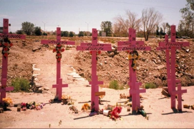 Condenaron a 697 años de prisión a cinco femicidas en México