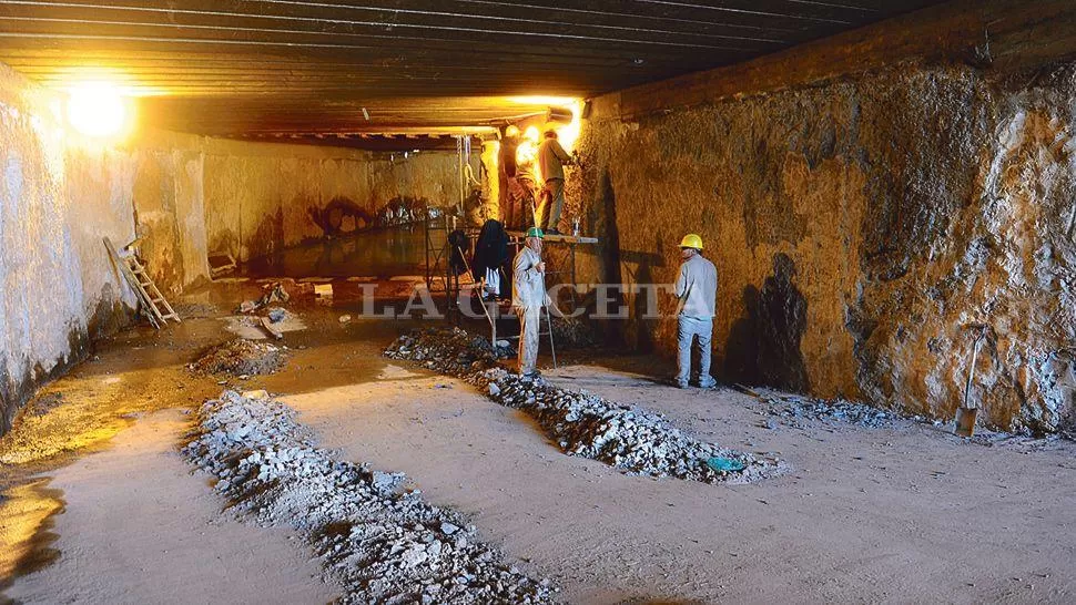 TÚNEL CÓRDOBA. Los “muros pantalla” son las clave del sistema “Cut & Cover”, una moderna técnica de construcción de túneles. LA GACETA / FOTO DE ANTONIO FERRONI
