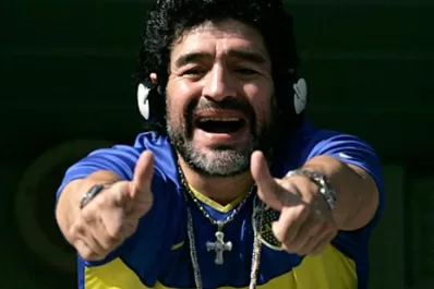 Maradona, irónico: seré un 'Tigre' hinchando por River