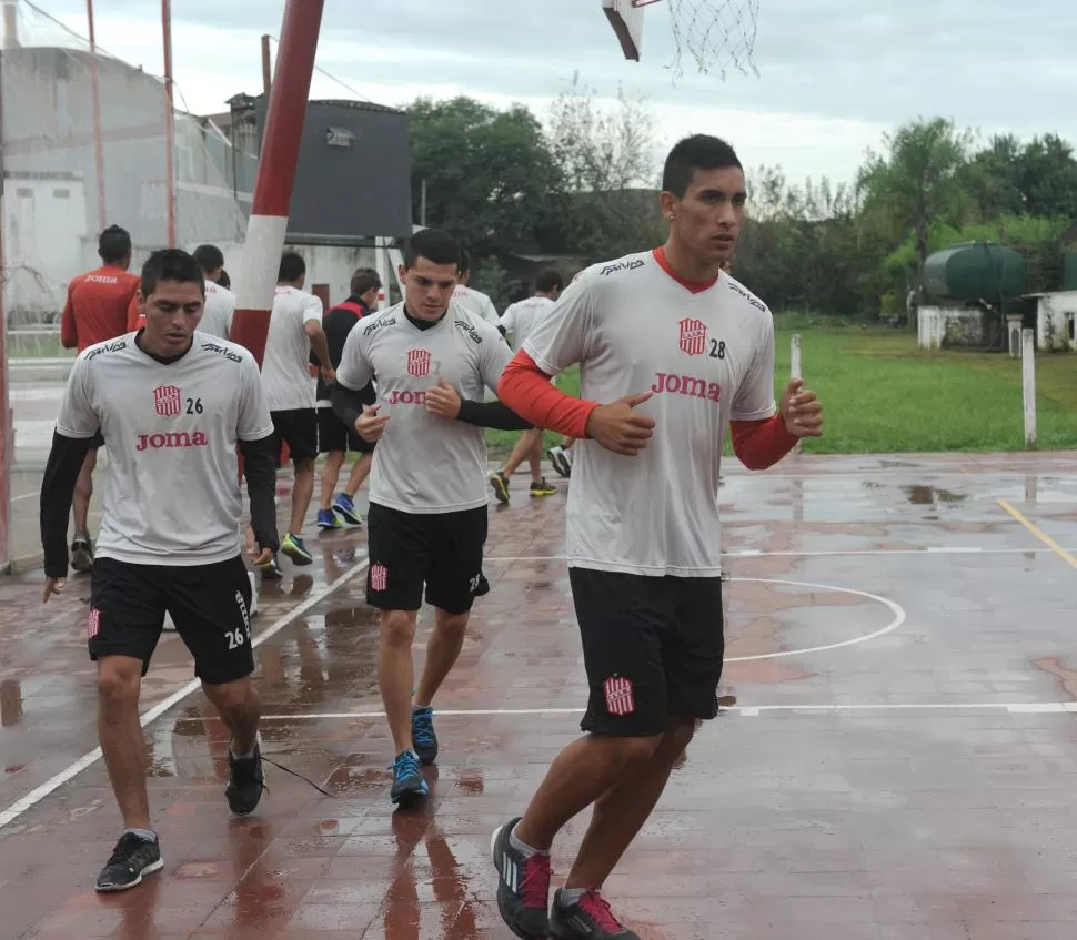 REGRESO. Ángel Viotti volverá a ser titular en San Martín. LA GACETA / FOTO DE ANTONIO FERRONI (ARCHIVO)