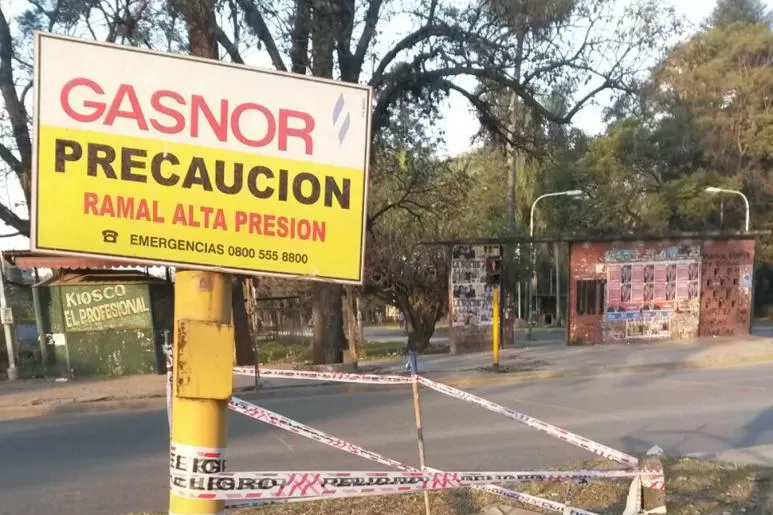 Temen un accidente por un gasoducto abierto frente a la Quinta