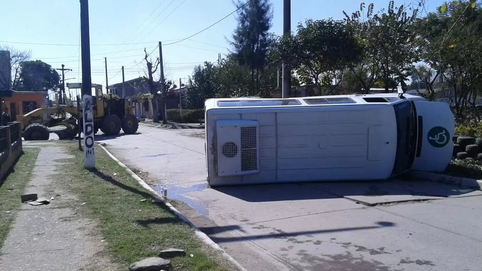 Volcó una furgoneta con niños discapacitados en Alderetes