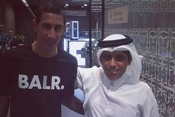 Di María llegó a Doha para sellar su pase a PSG