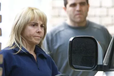 Maradona embargó las cuentas bancarias de Claudia Villafañe
