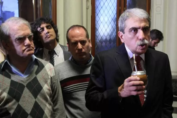 El PJ nacional respaldó a Aníbal Fernández y repudió que se use la difamación en la campaña política