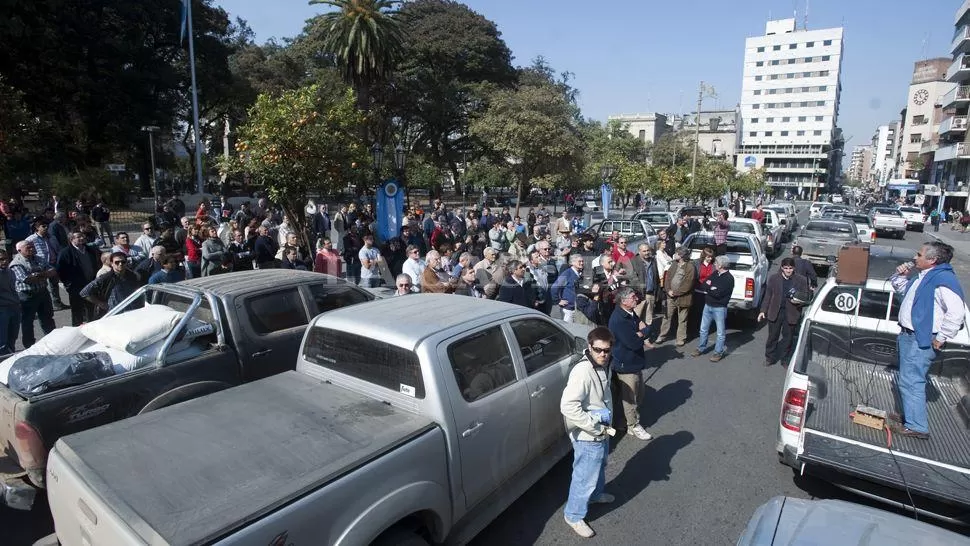 MANIFESTACIÓN. Los ruralistas salieron a la calle durante los últimos días y recorrieron el centro de esta capital. ARCHIVO LA GACETA 