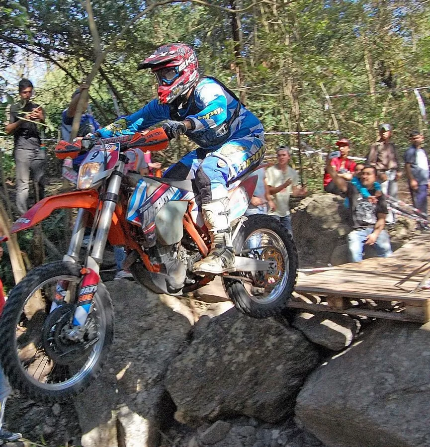 PUSO TODO. Pablo Mercado entiende que está en la categoría con rivales muy fuertes. Su meta es salir campeón otra vez. foto de JUSTO SALAS/MOTOTIME