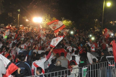 Los Millonarios tucumanos festejaron en la plaza