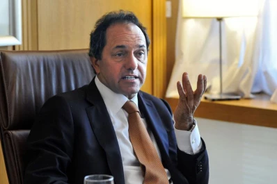 Scioli dijo que no depende de Cristina y que cambiará lo que tenga que cambiar