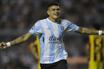 El premio al goleador fue para Bou