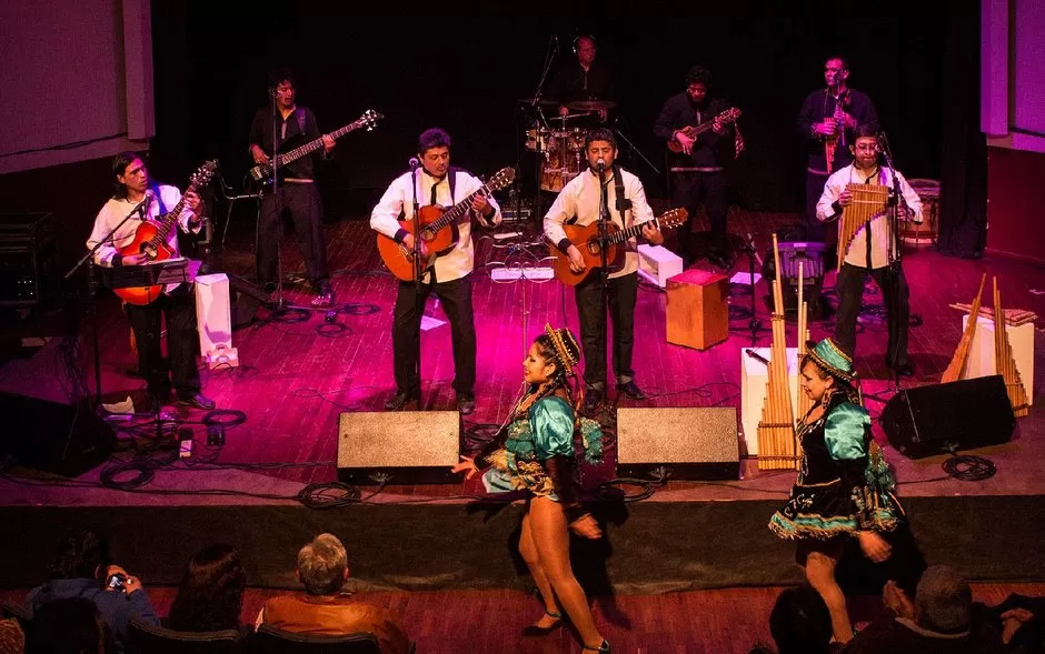 UN ESPECTÁCULO TOTAL. El Grupo Purij vuelve al escenario del Virla con sus instrumentos tradicionales. GENTILEZA GRUPO PURIJ